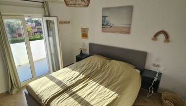 Modern House with large pool! - Photo 5