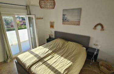 Modern House with large pool! - Photo 5