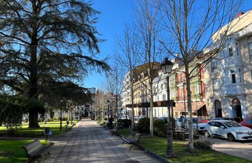 Apartamentos el Parque - Foto 1