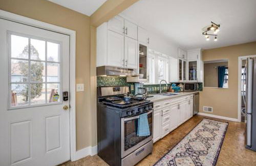 10 Mins To The Big House and Sleeps Up To 10 Guests - Foto 56