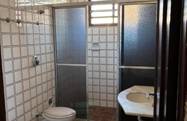 Magnífica Chácara com Fundo para a Represa - Photo 7