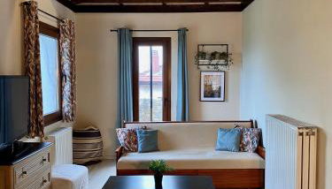 Lakis' Wellhouse - Foto 1, Garden view