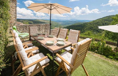 2 Bedroom Beautiful Home In Oprtalj - Foto 2