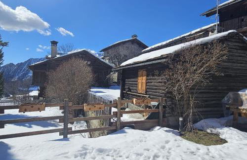 JOIVY Modern family chalet with stunning mountain views - Foto 10