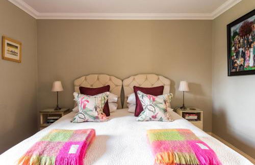 The Old Millhouse - Luxury Retreat with Sauna, Cold Plunge, Yoga & Swim SPA - Photo 42