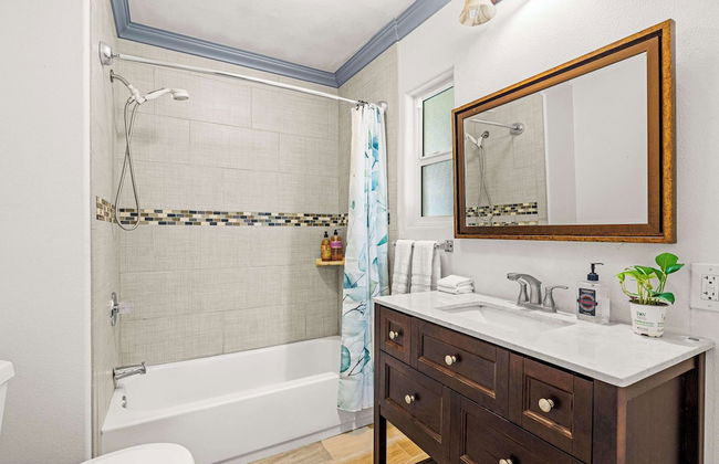 Not Affected by the Fire/spacious Retreat w/ Large Kitchen & Outdoor Patio - Foto 27