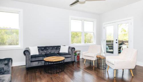 Sage House - Photo 2