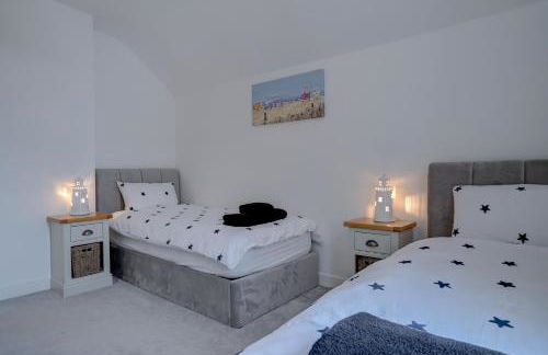 Norfolk Luxe Beach House Sleeps 8 Dog Friendly - Foto 53