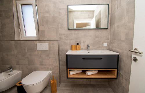 Villa Mina with a private pool in Pula - Photo 35