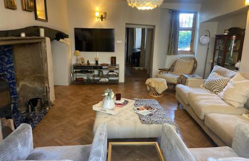 The Old Mint House F1 Silverstone Racetrack - Foto 2