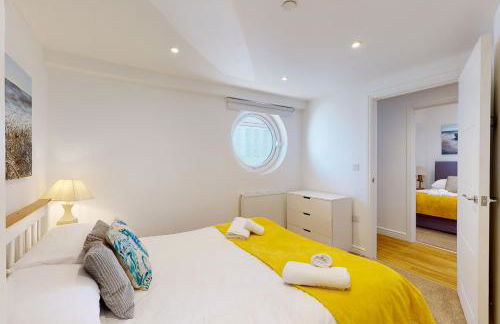 Crabbers' Wharf - Photo 76