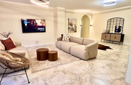 Sanierte 5 Zimmer Luxus Standard Apartment auf 350qm - Foto 3