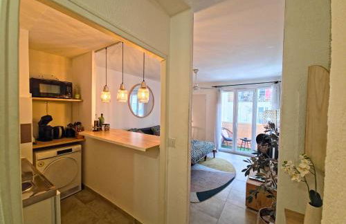 L'Escapade-Vélodrome-La Timone-Parking-Balcon-Wifi-Netflix-Urban NestConciergerie - Foto 6