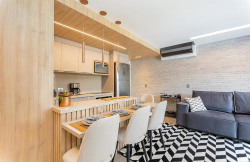 Luxuoso Apt Batel - 4 Minutos do Shopping Pátio Batel c/ Garagem, Piscina, Sauna e Academia - Foto 3