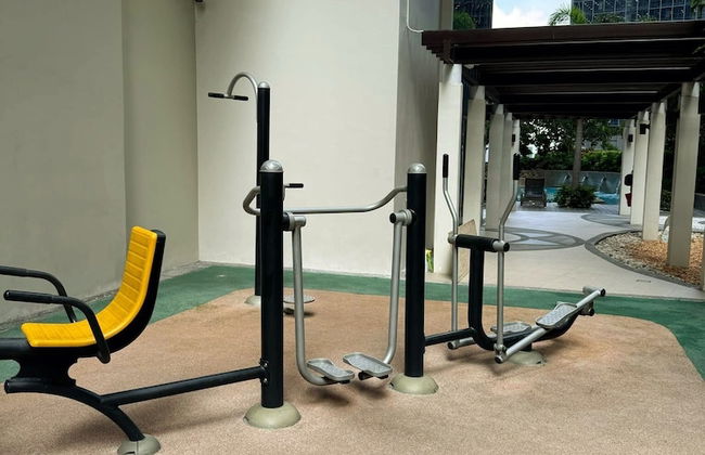 Andi and Frances' Place at BGC - Photo 21