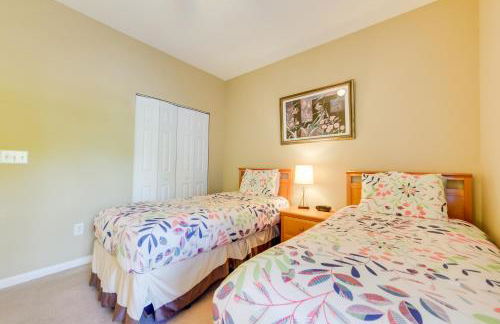 Pond Views and Community Perks Sunset Beach Condo! - Foto 17