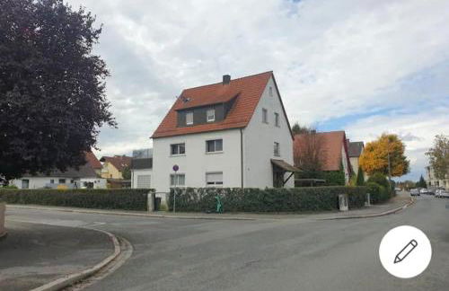 RK79 Ferienwohnung mit 4 Zimmer, Garten und Pool nähe Klinikum U-Bahn & S-Bahn zum Messegelände Nürnberg - Foto 22