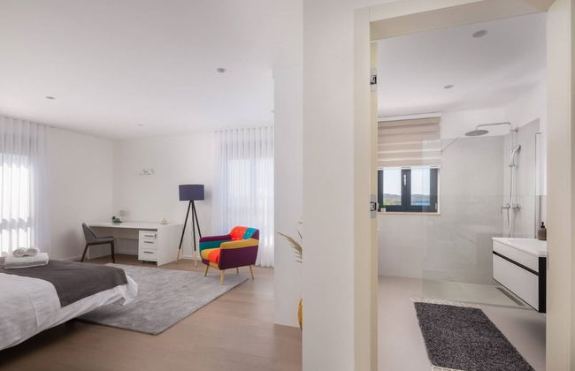 Holly - With Pool - H - Foto 2