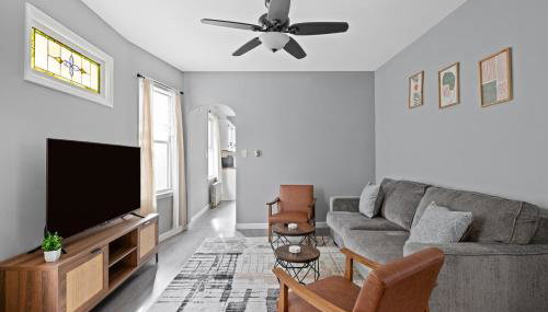 Cozy Home, 19 min to NYC, 3 Car Driveway - Foto 3