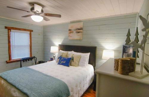 Charming Lakeview Cabin Near Geneva-On-The-Lake! - Foto 16