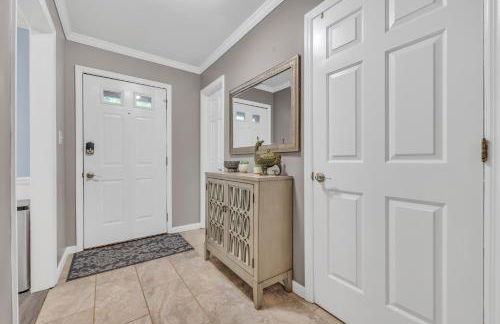 Lavish Abode! Newly Renovated and Decorated! - Foto 16