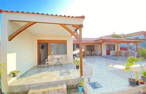 Daniela Apartments - Photo 11