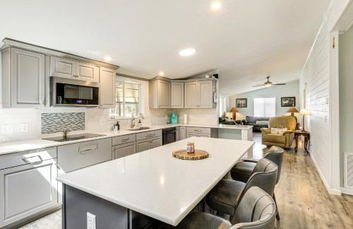 Lake Moultrie Access Moncks Corner Home with Dock - Foto 3