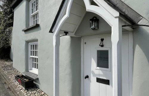 The Old Post Office Private Parking & Garden - Foto 32