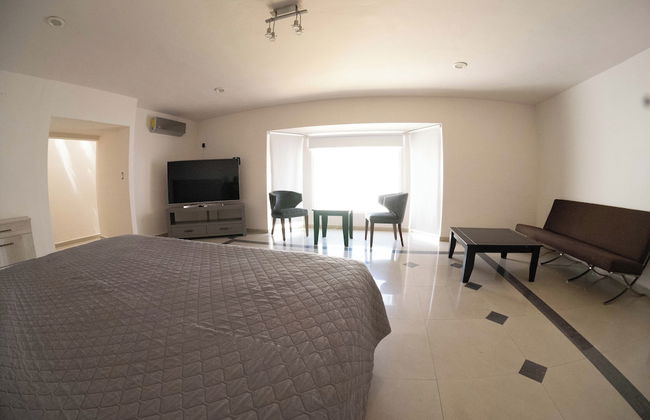 Room-17, Suite for two People - Photo 3