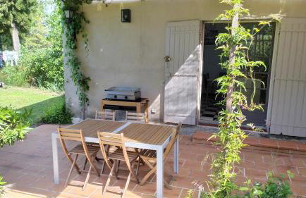 Le Mazet de la pointe dans les Alpilles avec piscine et jardin - Foto 2