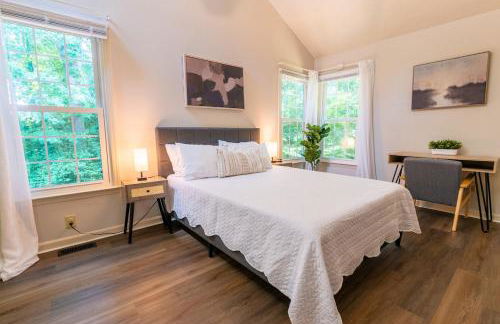 3 Beds, Kids Friendly Ranch,Jaccuzzi Tub,Walk to Food Lion,Restaurant, Keurig , sleep noise machine,,Crib,5G - Foto 2