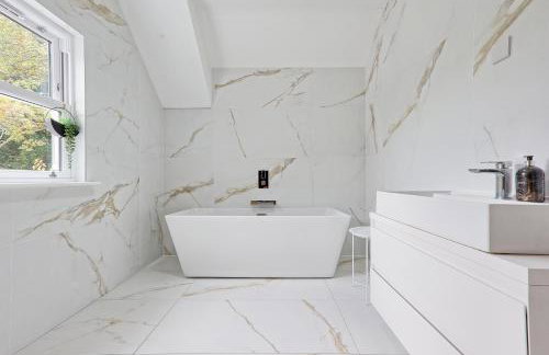 Mayrose House - 6BR 4BATH Luxe Spacious Retreat - Foto 31