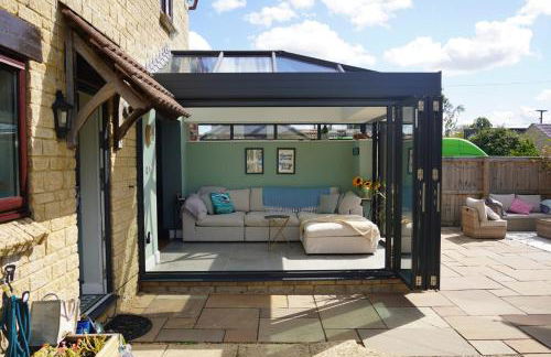 Atworth Haven: 4-Bed Home with Garden - Foto 1