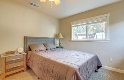 4 Mi to Dtwn Grass Valley Forest Oasis with Hot Tub - Foto 12