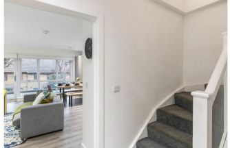 A Splash of Color: Spacious & Funky 3-BR Flat - Foto 35