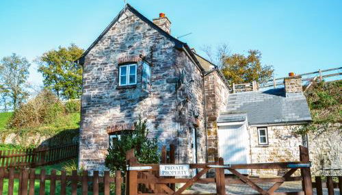 Aqueduct Cottage - Photo 1