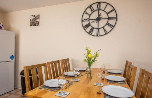 Two Bedroom Apartment By Beds Away Short Lets & Serviced Accommodation Close to Kidlington Airport and Blenheim Palace - Foto 13