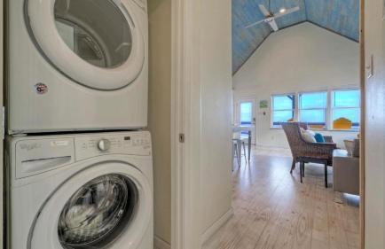 Panoramic Water Views, Shared Pool, Boat Dock Bayside Lodge by Avantstay - Foto 34