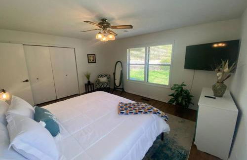 Secluded Lakeview retreat by Eureka Springs-CANOE - Foto 14