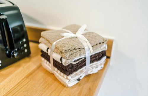 Charming Grade II Listed Apartment, Sleeps 4 in Shropshire - Foto 19