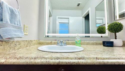 Main Villa 15 mins from Theme Parks & MCO - Foto 2