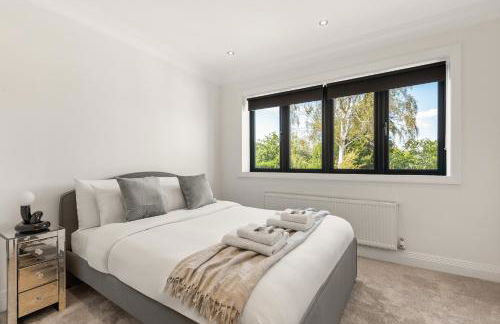 New! Trendy 5BR with Garden and Parking near Wimbledon - Foto 3