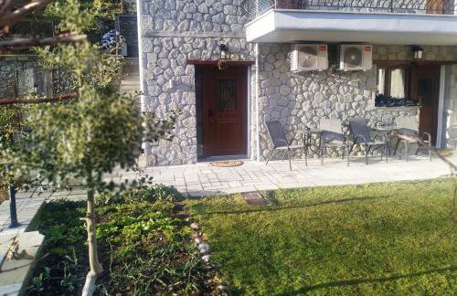 GOURA House - Photo 20