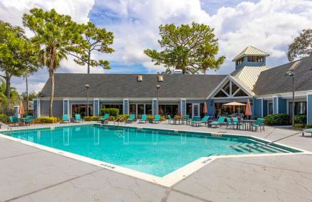 Bright & Comfy 2BR Home Away - Foto 17