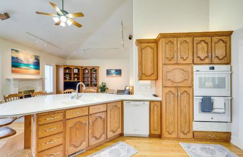 Game Room and Playground! Huge Family Home in Orem - Photo 8