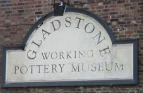 SPACIOUS DETACHED 5 Bedroom4 Bathroom WIFI Parking - Foto 53