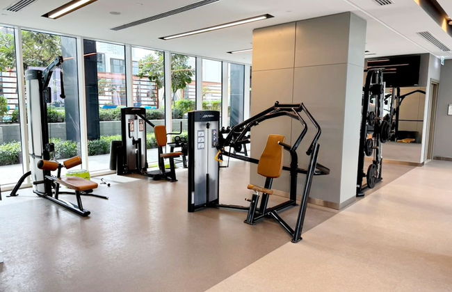 Luxury 2BR at Harbour Gate - Photo 26