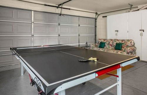 Spacious Home w Garden BBQ and Games at Golf Club - Foto 13