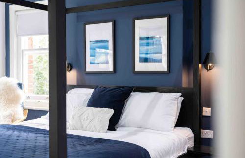 The Lymington Hub Slps 13 hot tub/chef/spa - Photo 31