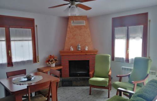 Apartamento Rural Casa Paco con Jacuzzi exterior y barbacoa - Foto 1